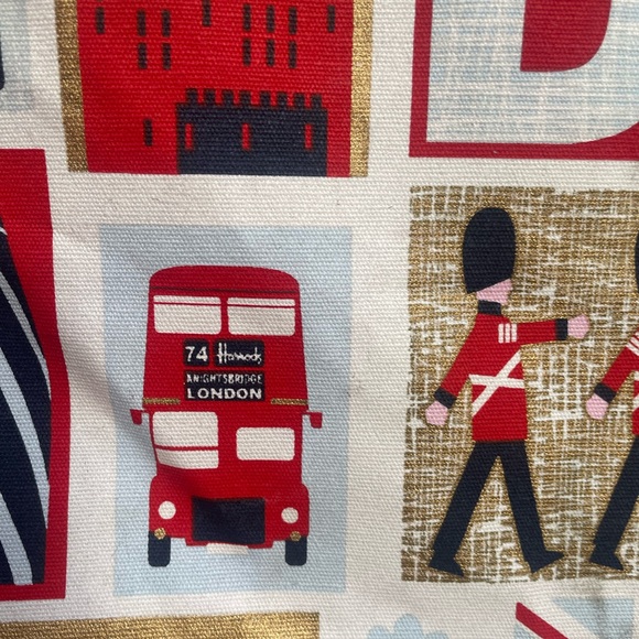 Harrods Iconic London Shoulder Bag Tote Canvas Large England UK Queens Guards - Picture 9 of 11